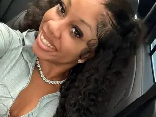 Sexyfein21  live sex cam