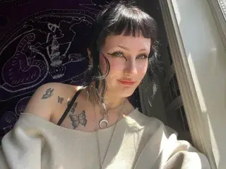 XoLavender  live sex cam
