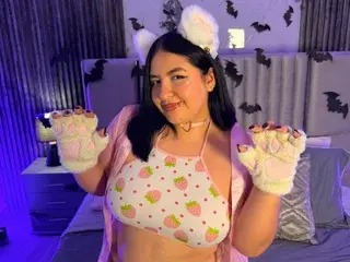 CutieFennekin  live sex cam