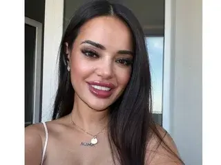 MaddyLuna  live sex cam