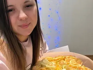 MilansMuse  live sex cam