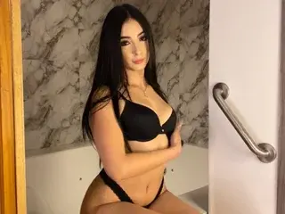 MagieeThomson  live sex cam