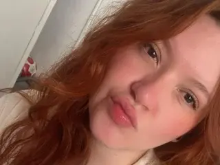 Ramona18  live sex cam