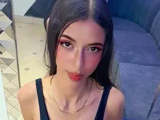 ChloeOhiggins  live sex cam