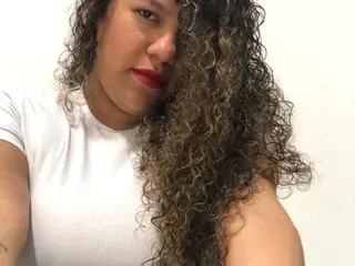Lunavelvet21  live sex cam