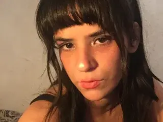 Galamagnolia  live sex cam