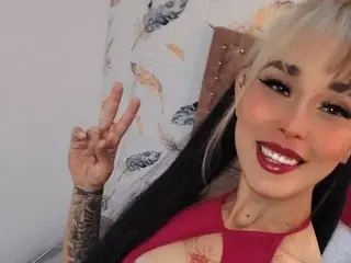 Luuna_Lm  live sex cam