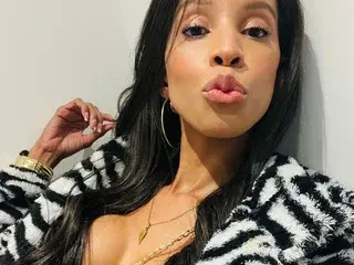 Keyler_True18  live sex cam