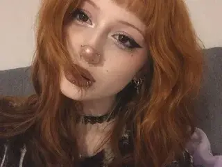 LIYNA  live sex cam