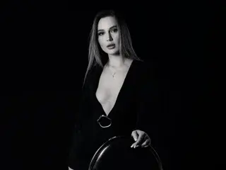 MargoHillX  live sex cam