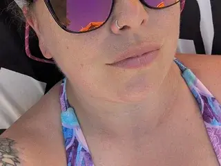 NaughtyNovaRae  live sex cam