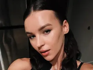Sashalong  live sex cam