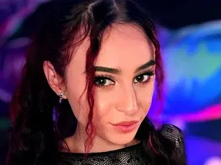 SaraiAngel  live sex cam