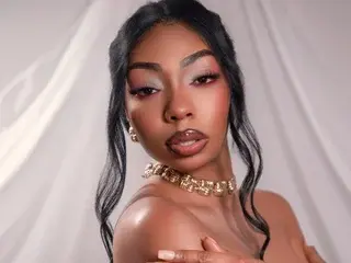 AnnyDuque  live sex cam