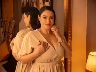 GenesisVega  live sex cam