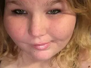 Ellie_Moore  live sex cam
