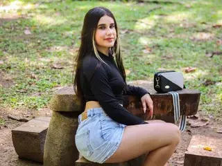 KatieVance  live sex cam