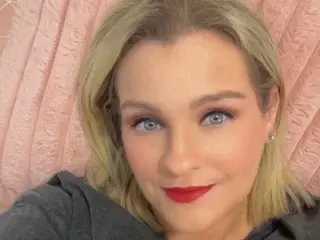 LanaVale46  live sex cam
