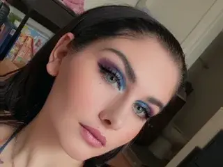 Prettygirl699  live sex cam