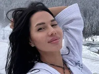 CaseyMin  live sex cam