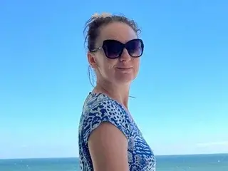 JacquiGray  live sex cam