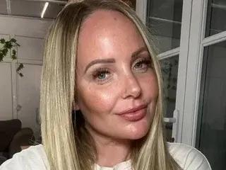 BritishMilly  live sex cam