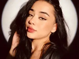 EvaaSander  live sex cam