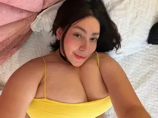 NiickyJones  live sex cam