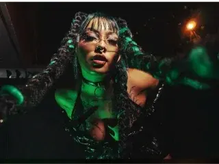 AliceWalter  live sex cam