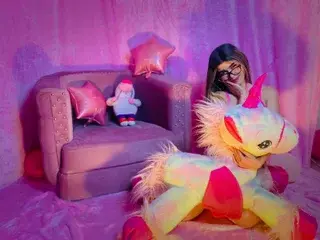 NahomiConnorr  live sex cam