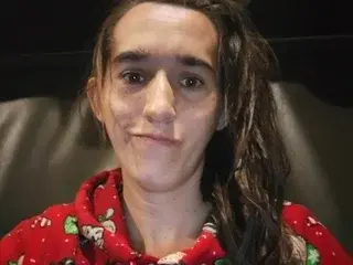 CherrySoda25  live sex cam