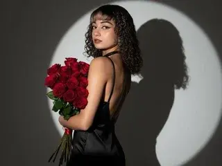 Mia_Whalker19  live sex cam