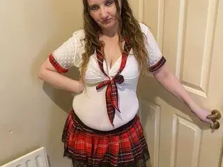 NaughtyBaddieXx  live sex cam