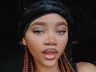 Sophiiaswet  live sex cam