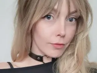 Heriath23  live sex cam