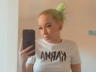 Harlie_Cannon  live sex cam