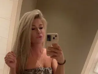Jennaisnaughty  live sex cam