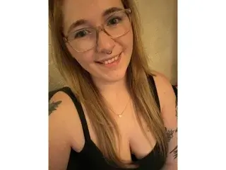 ScarletRose_XOX  live sex cam