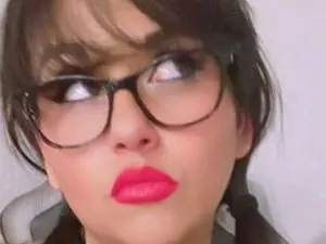 SuchaPrettyKitty  live sex cam