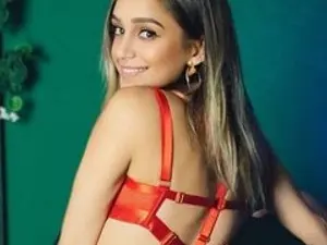 CelinePetiite  live sex cam