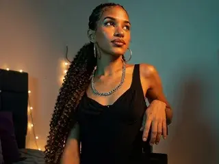 KittyLoveKm  live sex cam