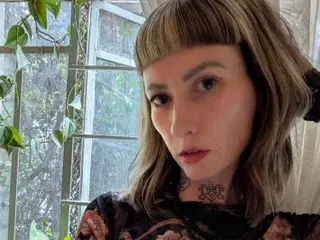 FloozeHiss  live sex cam