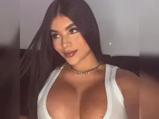 Janett_cruz  live sex cam