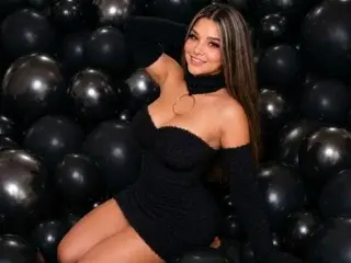 Ariiana_Evans  live sex cam