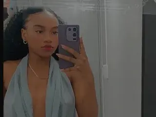 SashaRouses  live sex cam