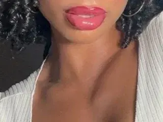 SexyFahsarrez  live sex cam
