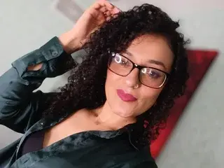 AliciaShadow  live sex cam