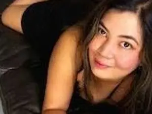 BustyKassy101  live sex cam