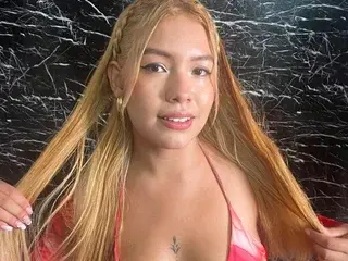 Jessichernobil19  live sex cam
