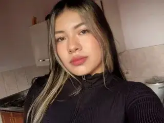 Jessichernobil19  live sex cam